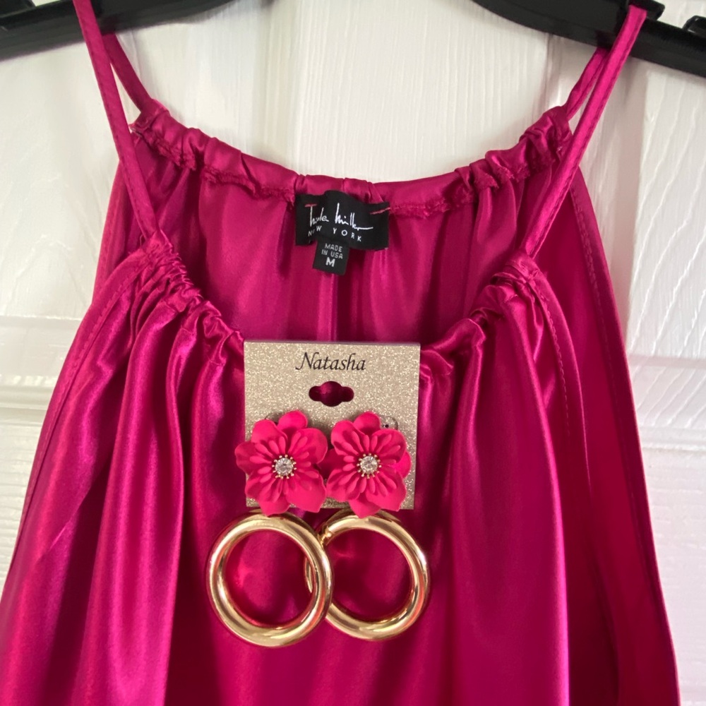 Hot PINK floral drop earrings by Natasha - Picture 5 of 6